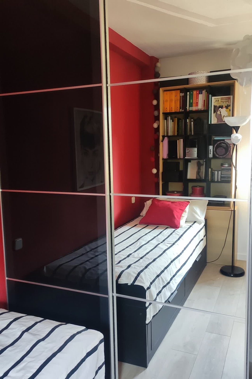 Se alquila habitación