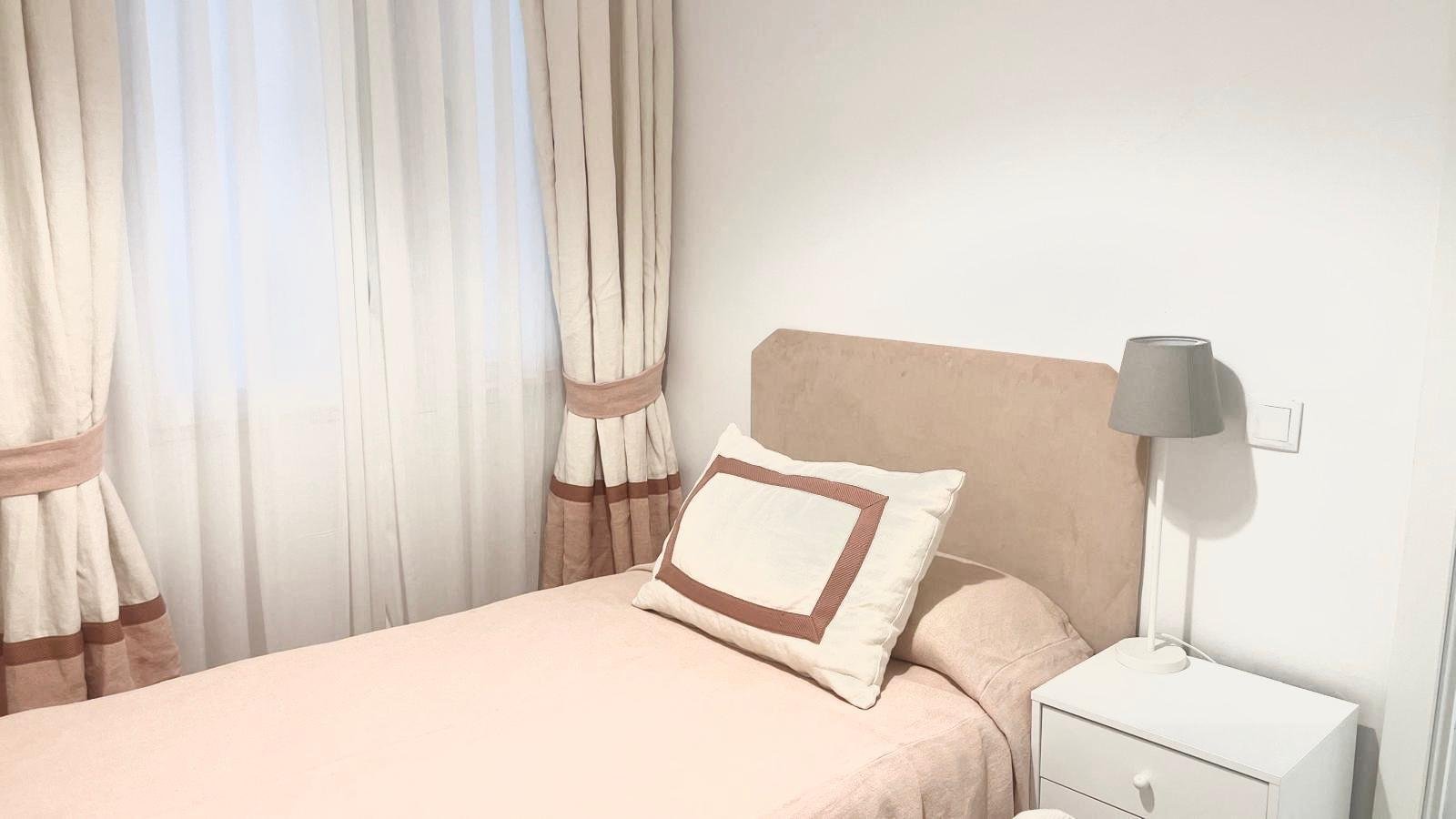 SPACIOUS AND HIGH QUALITY ROOM WITH XXL SUPER CLOSET
