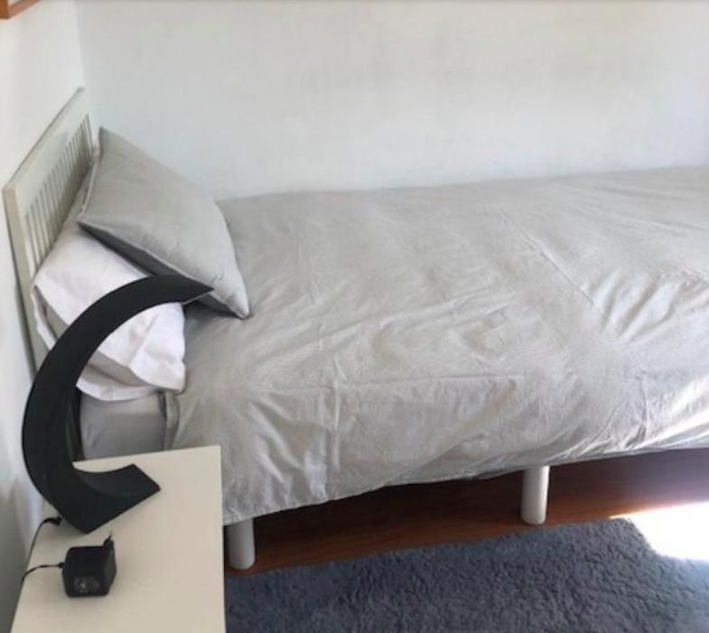 Single room in a house with garden