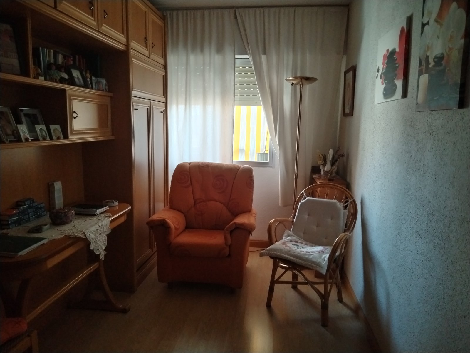 Nice room 20 minutes from ICADE and 15 minutes from IE