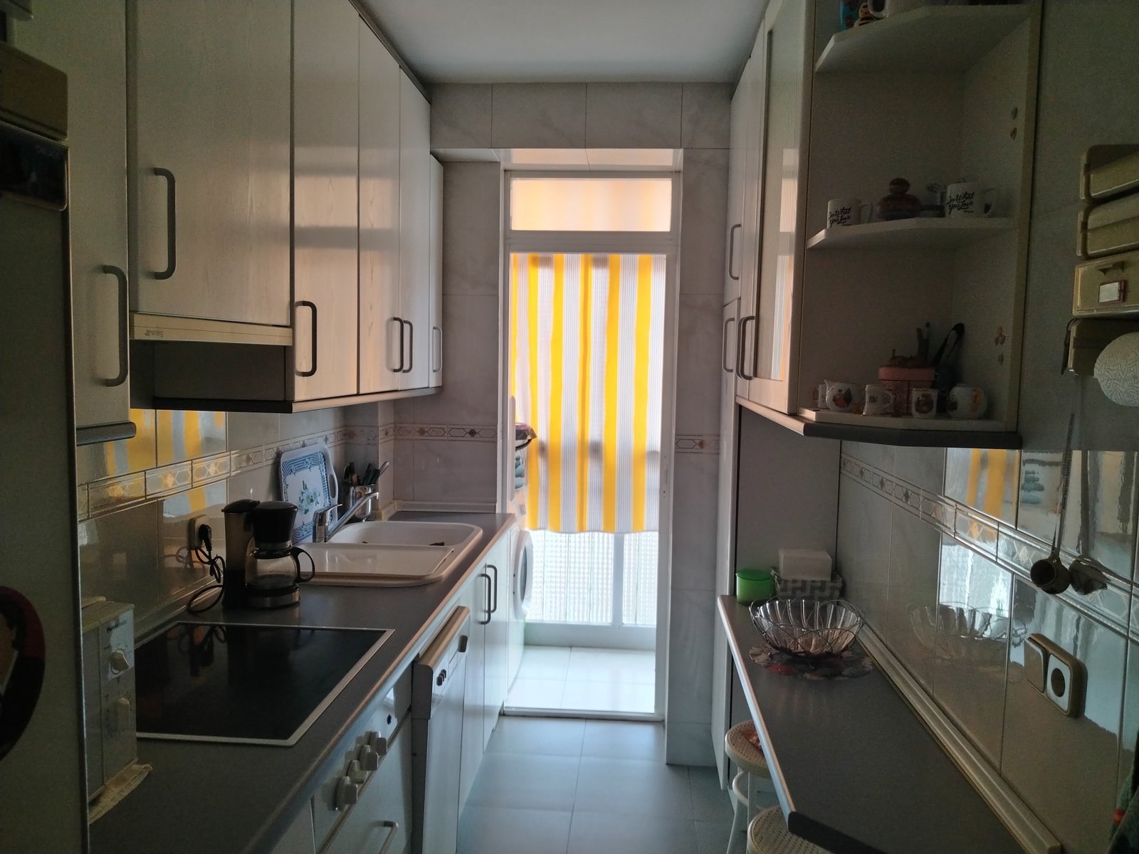 Nice room 20 minutes from ICADE and 15 minutes from IE