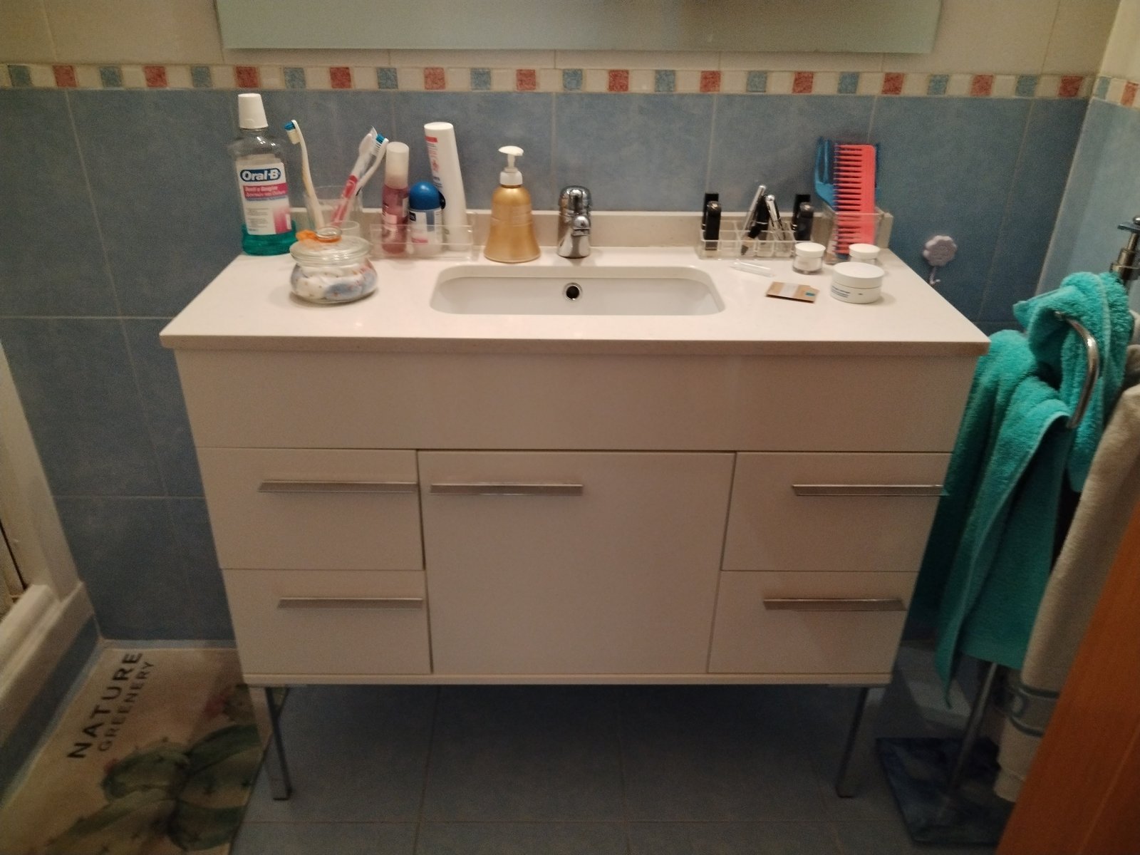 Nice room 20 minutes from ICADE and 15 minutes from IE