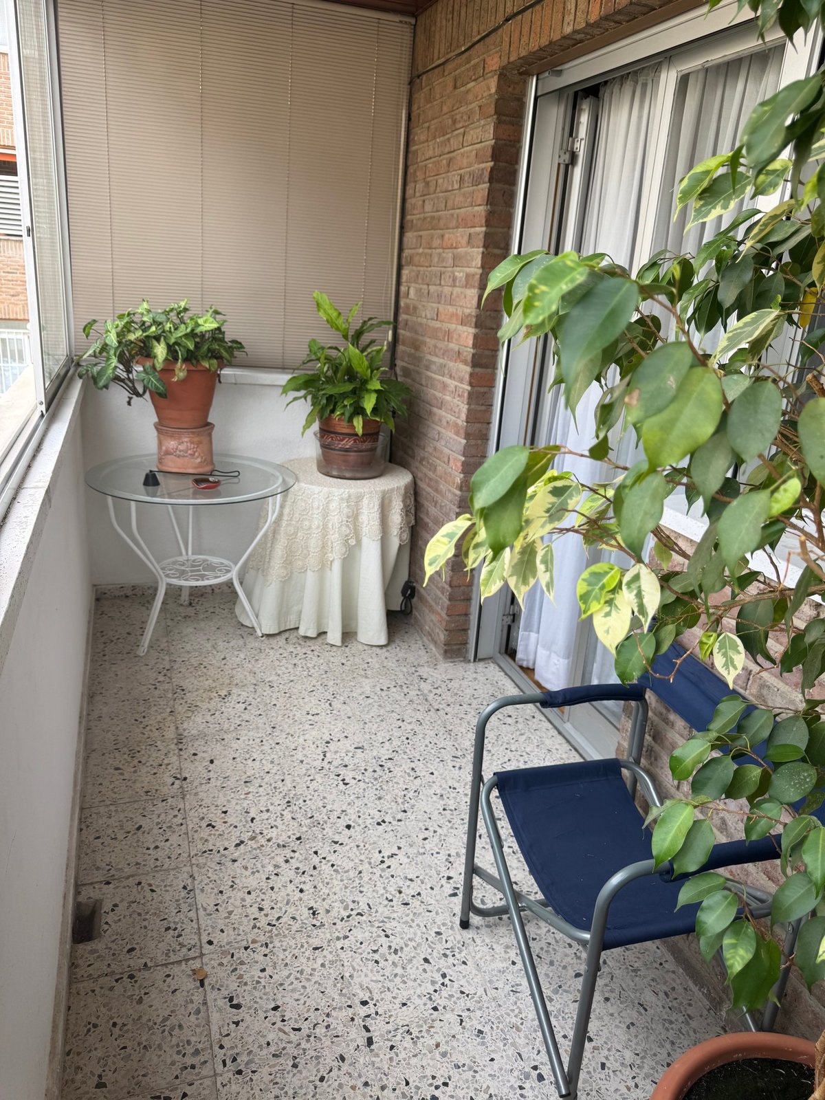 Habitación Individual 2 — Frente a La Vaguada, IE a pie, línea directa a ICADE