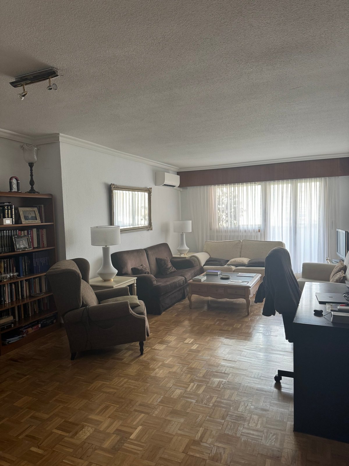 Habitación Individual 2 — Frente a La Vaguada, IE a pie, línea directa a ICADE