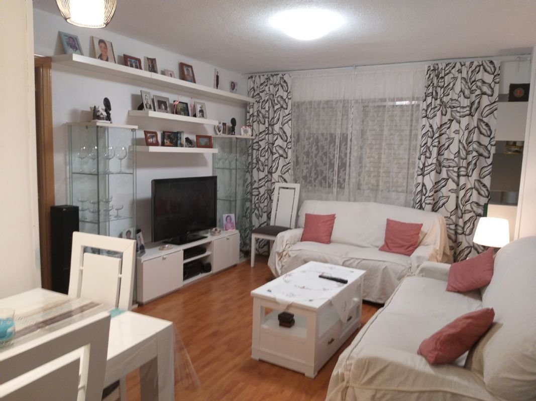 Habitación exterior frente a Madrid Río