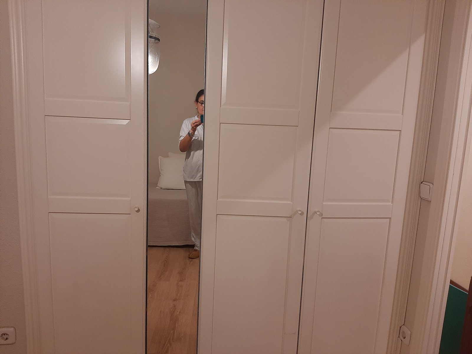 Nice individual Room in beautiful apartment. Parque de las Avenidas Line 7. Very close to Avenida de América.