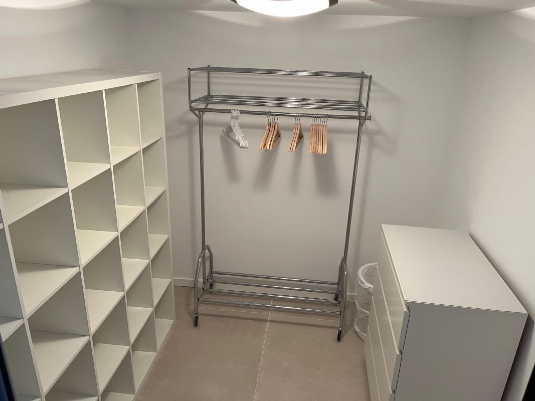 Amplia habitación tipo estudio