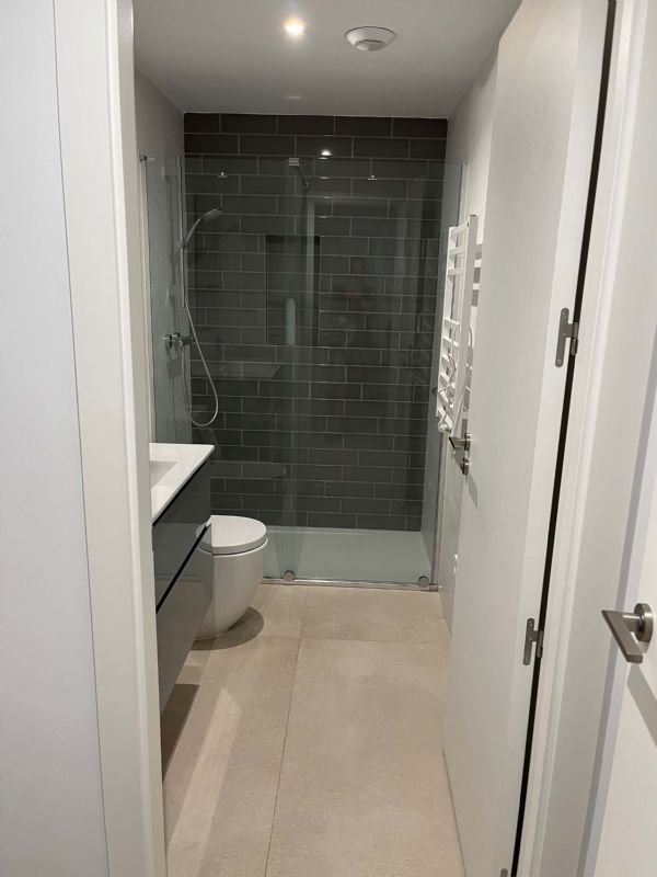 Amplia habitación tipo estudio