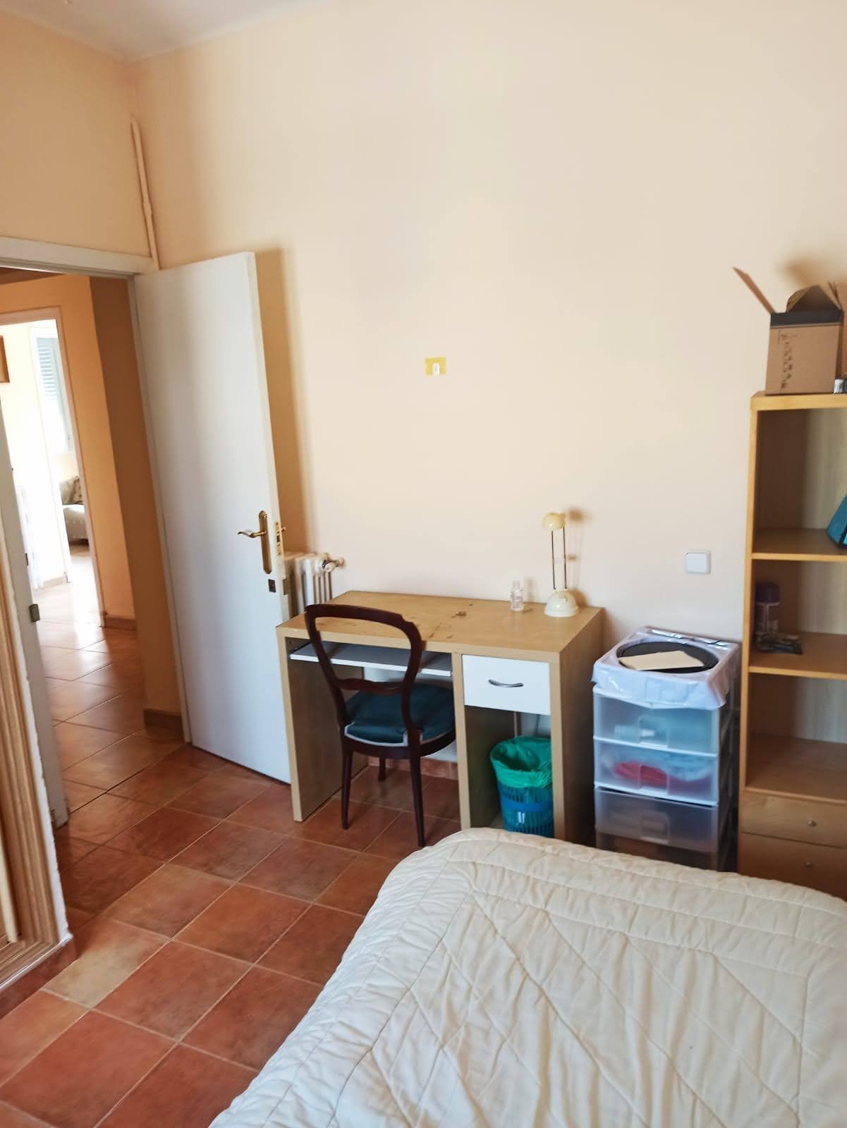 2 habitaciones para estudiantes en Argüelles. Habitación 1